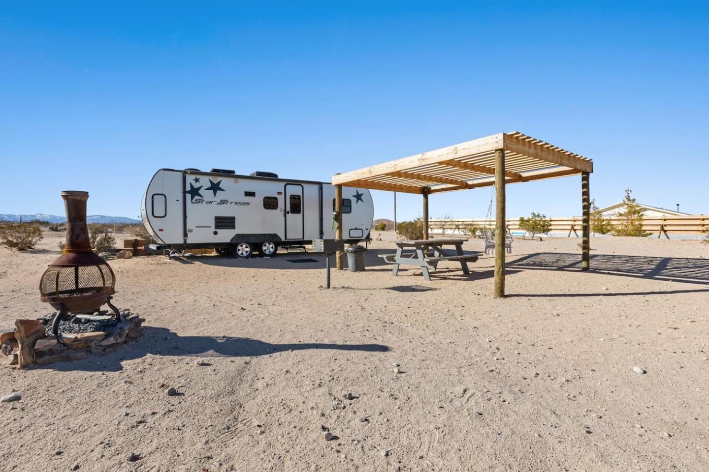 Jt Village Campground - Star Stream جوشوا تري المظهر الخارجي الصورة
